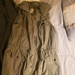 Army green vest